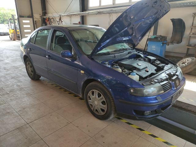 bontott SEAT TOLEDO Bal első Csonkállvány Kerékaggyal