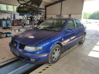 bontott SEAT TOLEDO Bal első Csonkállvány Kerékaggyal