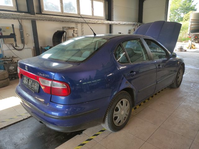 bontott SEAT TOLEDO Bal első Csonkállvány Kerékaggyal