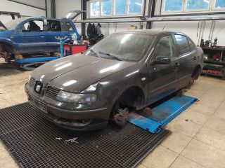 bontott SEAT TOLEDO Bal első Féknyereg Munkahengerrel