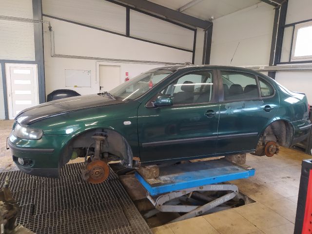 bontott SEAT TOLEDO Bal hátsó Fékkengyel