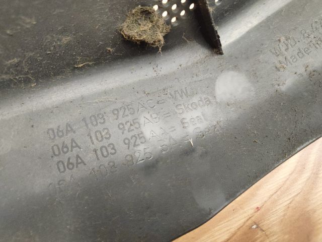 bontott SEAT TOLEDO Felső Motorburkolat