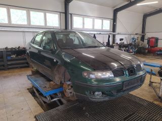 bontott SEAT TOLEDO Felső Motorburkolat