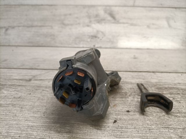 bontott SEAT TOLEDO Gyújtáskapcsoló