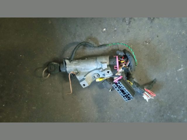 bontott SEAT TOLEDO Gyújtáskapcsoló