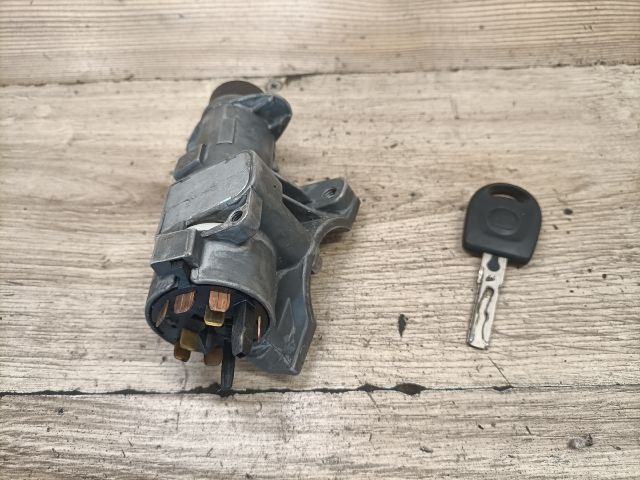 bontott SEAT TOLEDO Gyújtáskapcsoló