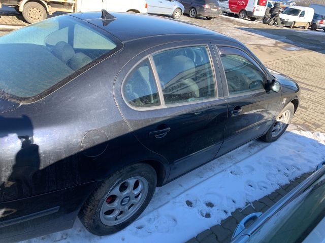 bontott SEAT TOLEDO Jobb első Csonkállvány Kerékaggyal