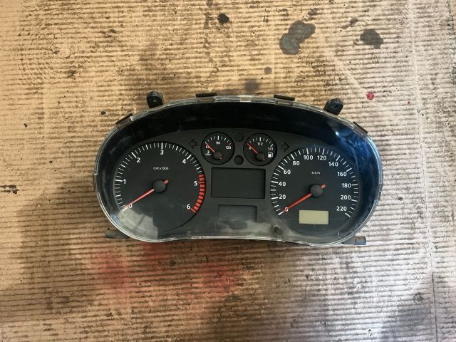 bontott SEAT TOLEDO Kilométeróra