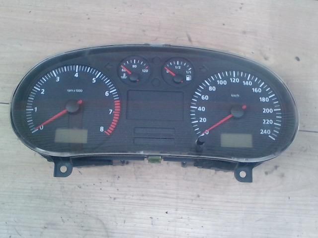 bontott SEAT TOLEDO Kilométeróra