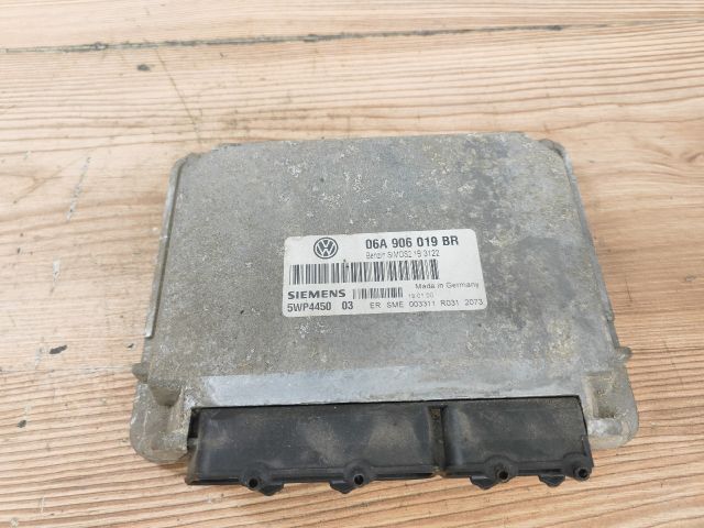 bontott SEAT TOLEDO Motorvezérlő