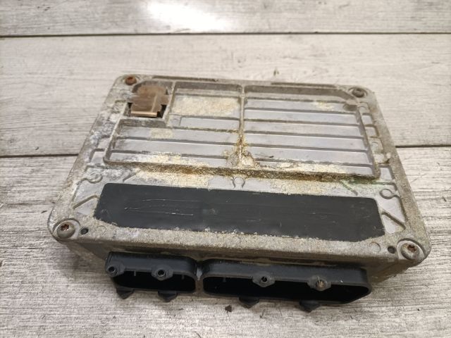 bontott SEAT TOLEDO Motorvezérlő