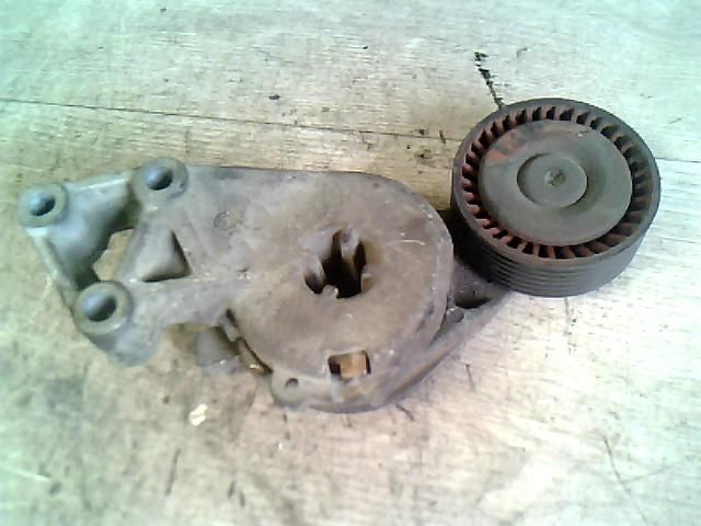 bontott SEAT TOLEDO Szíjfeszítő Görgő