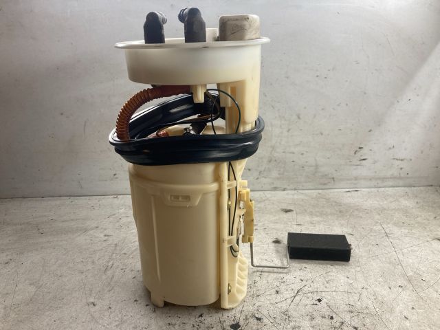 bontott SEAT TOLEDO Üzemanyag Szivattyú