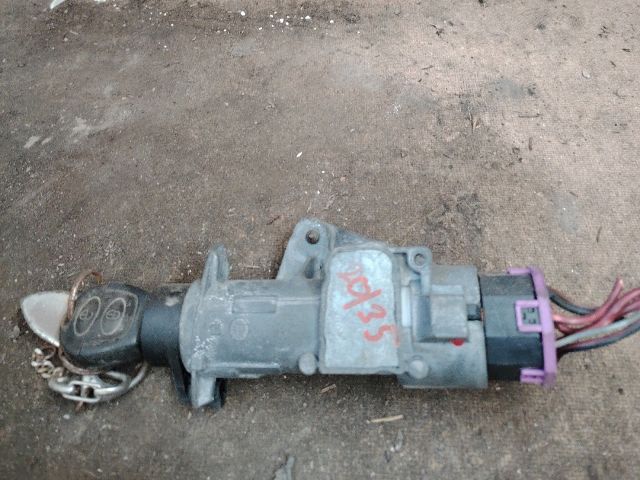 bontott SEAT TOLEDO Gyújtáskapcsoló