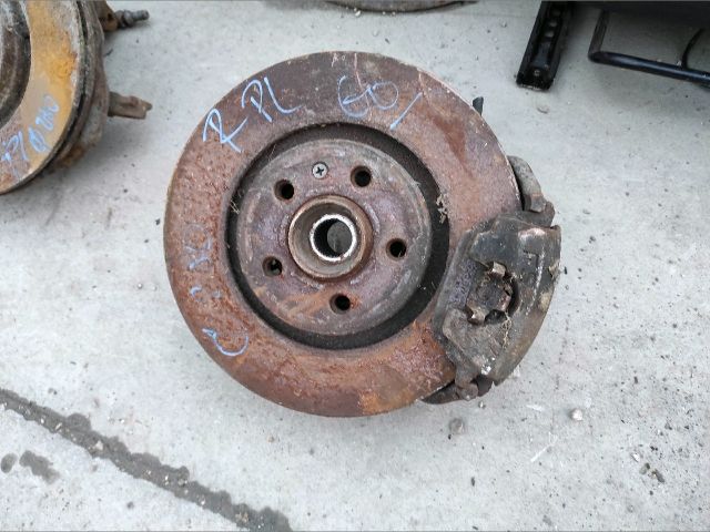 bontott SEAT TOLEDO Jobb első Csonkállvány Kerékaggyal