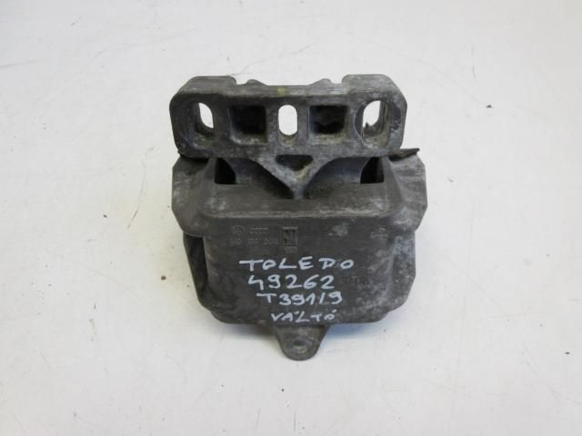 bontott SEAT TOLEDO Váltó Tartó Bak (Pozíciófüggetlen)