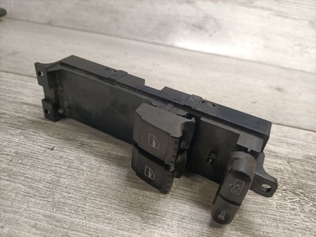 bontott SEAT TOLEDO Ablakemelő Kapcsoló Négyes / Kettes