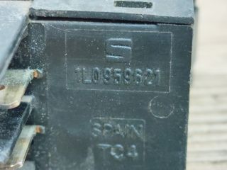 bontott SEAT TOLEDO Ablakfűtés Kapcsoló