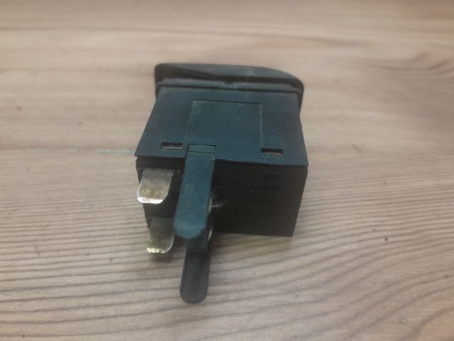 bontott SEAT TOLEDO Ablakfűtés Kapcsoló