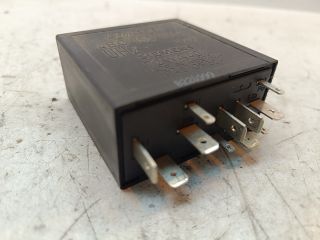 bontott SEAT TOLEDO Ablaktörlő Relé