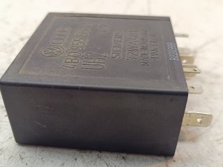 bontott SEAT TOLEDO Ablaktörlő Relé