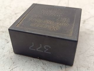 bontott SEAT TOLEDO Ablaktörlő Relé