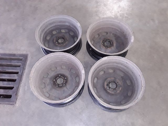 bontott SEAT TOLEDO Acélfelni Szett