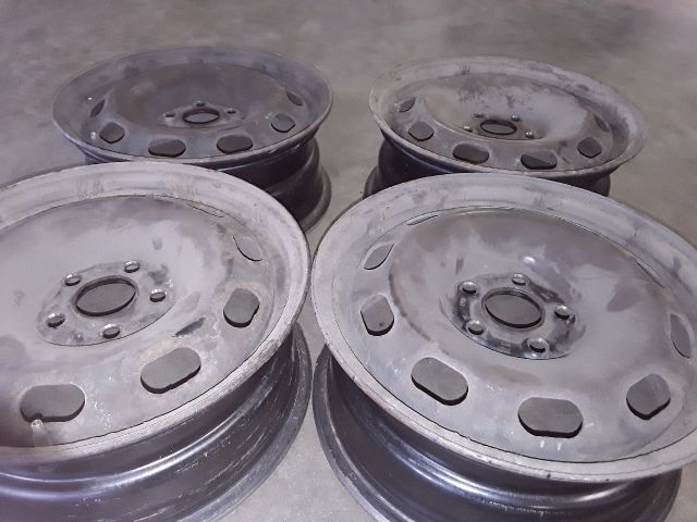 bontott SEAT TOLEDO Acélfelni Szett