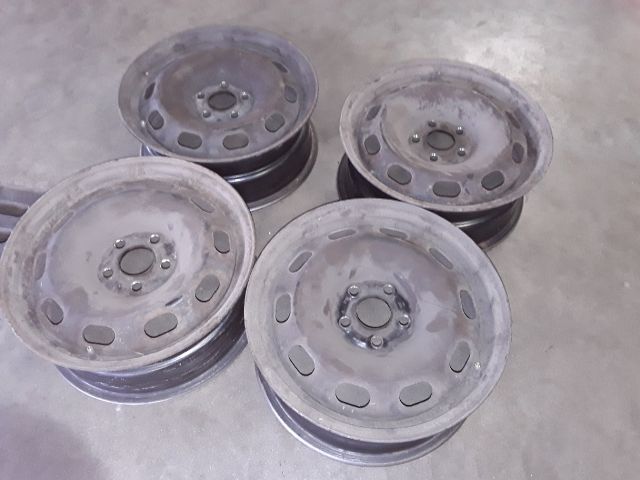 bontott SEAT TOLEDO Acélfelni Szett