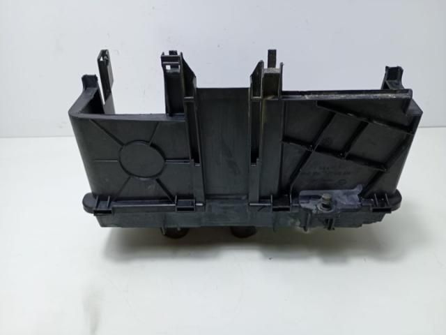 bontott SEAT TOLEDO Akkumulátor Tartó