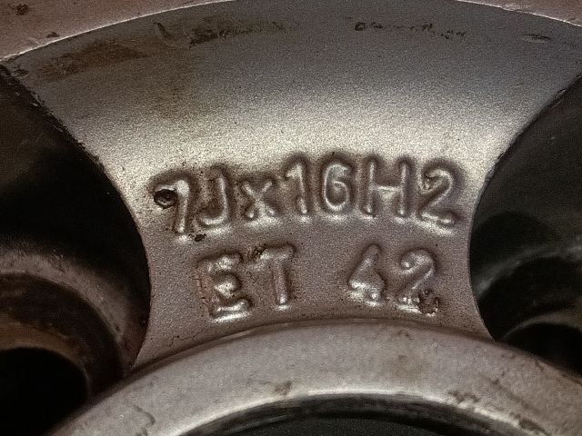 bontott SEAT TOLEDO Alufelni Szett