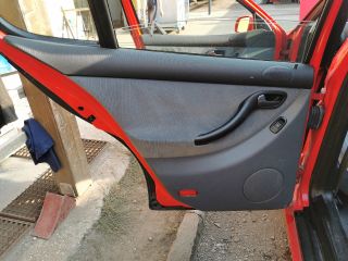 bontott SEAT TOLEDO Bal B Oszlop Burkolat