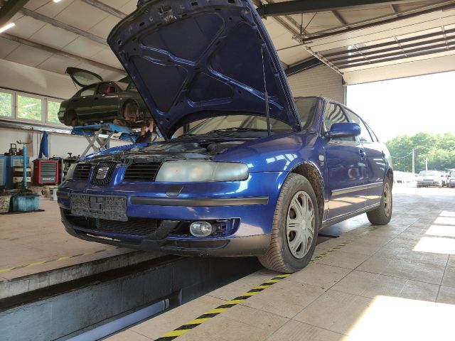 bontott SEAT TOLEDO Bal C Oszlop Burkolat