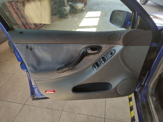 bontott SEAT TOLEDO Bal C Oszlop Burkolat