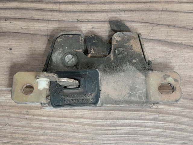 bontott SEAT TOLEDO Bal Csomagtérajtó Zárszerkezet