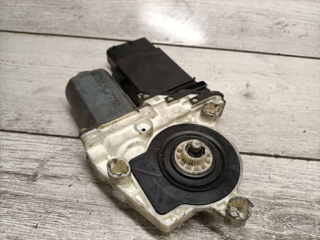 bontott SEAT TOLEDO Bal első Ablakemelő Motor