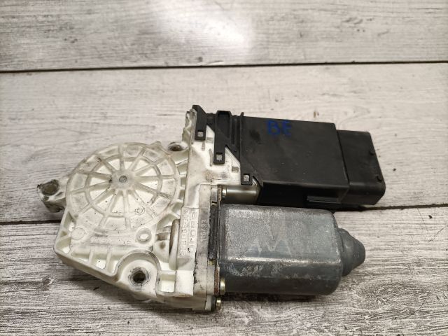 bontott SEAT TOLEDO Bal első Ablakemelő Motor