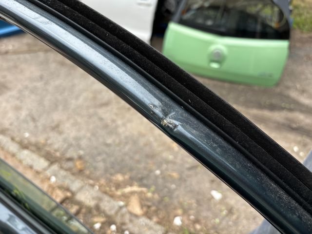 bontott SEAT TOLEDO Bal első Ajtó (Részeivel)