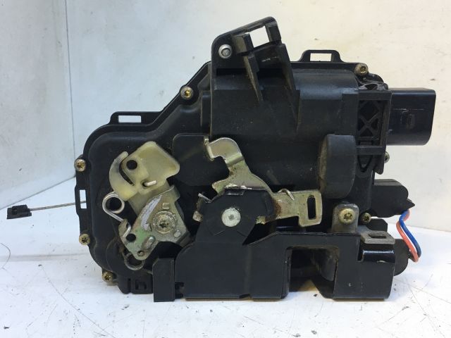 bontott SEAT TOLEDO Bal első Ajtózár