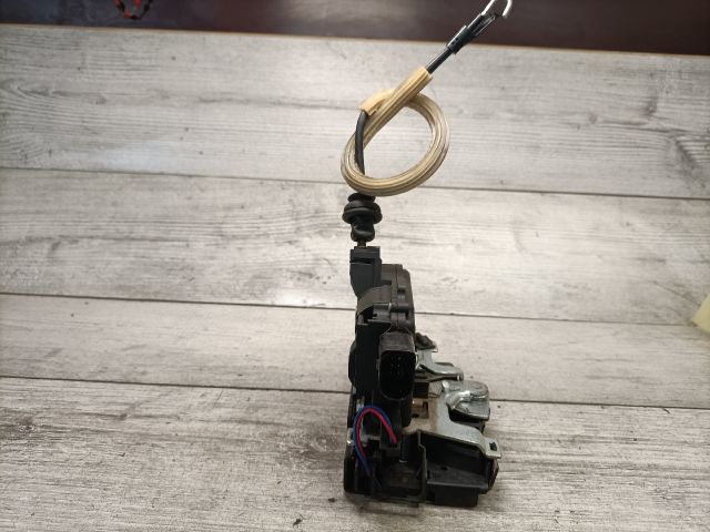 bontott SEAT TOLEDO Bal első Ajtózár