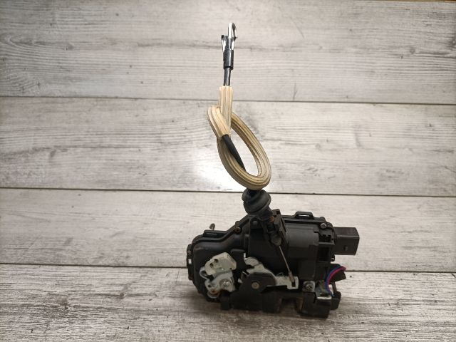 bontott SEAT TOLEDO Bal első Ajtózár