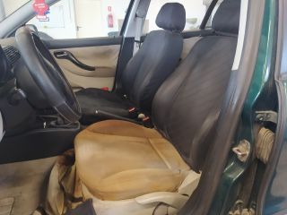 bontott SEAT TOLEDO Bal első Belső Küszöb Burkolat