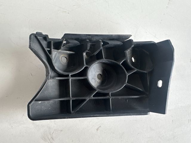 bontott SEAT TOLEDO Bal első Lökhárító Tartó (Műanyag)