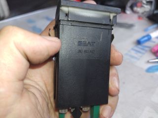 bontott SEAT TOLEDO Bal első Ülésfűtés Kapcsoló