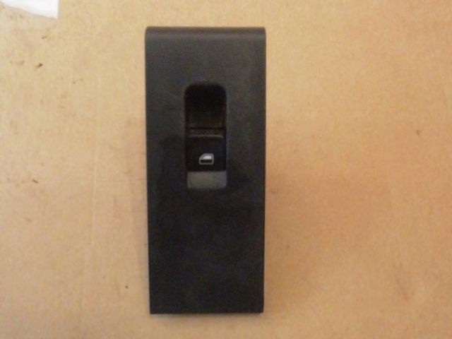 bontott SEAT TOLEDO Bal hátsó Ablakemelő Kapcsoló
