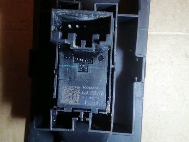 bontott SEAT TOLEDO Bal hátsó Ablakemelő Kapcsoló