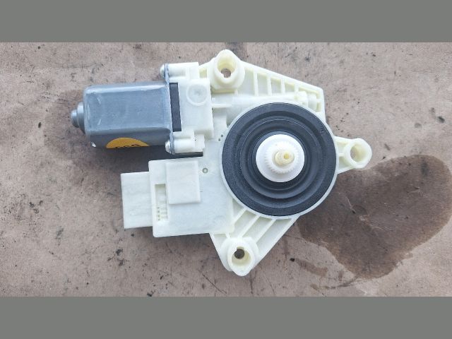 bontott SEAT TOLEDO Bal hátsó Ablakemelő Motor