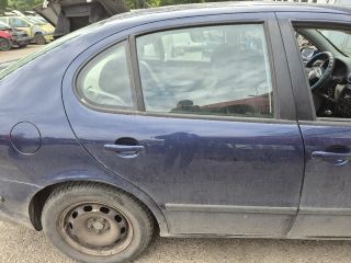 bontott SEAT TOLEDO Bal hátsó Ajtó (Részeivel)