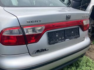 bontott SEAT TOLEDO Bal hátsó Ajtó (Üres lemez)