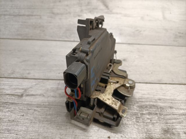 bontott SEAT TOLEDO Bal hátsó Ajtózár